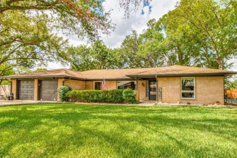 1003 Tanglewood Lane Arlington TX 76012