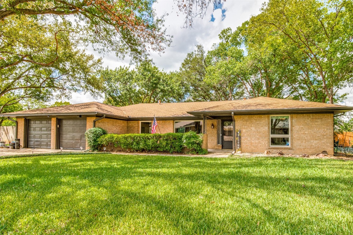 1003 Tanglewood Lane Arlington TX 76012