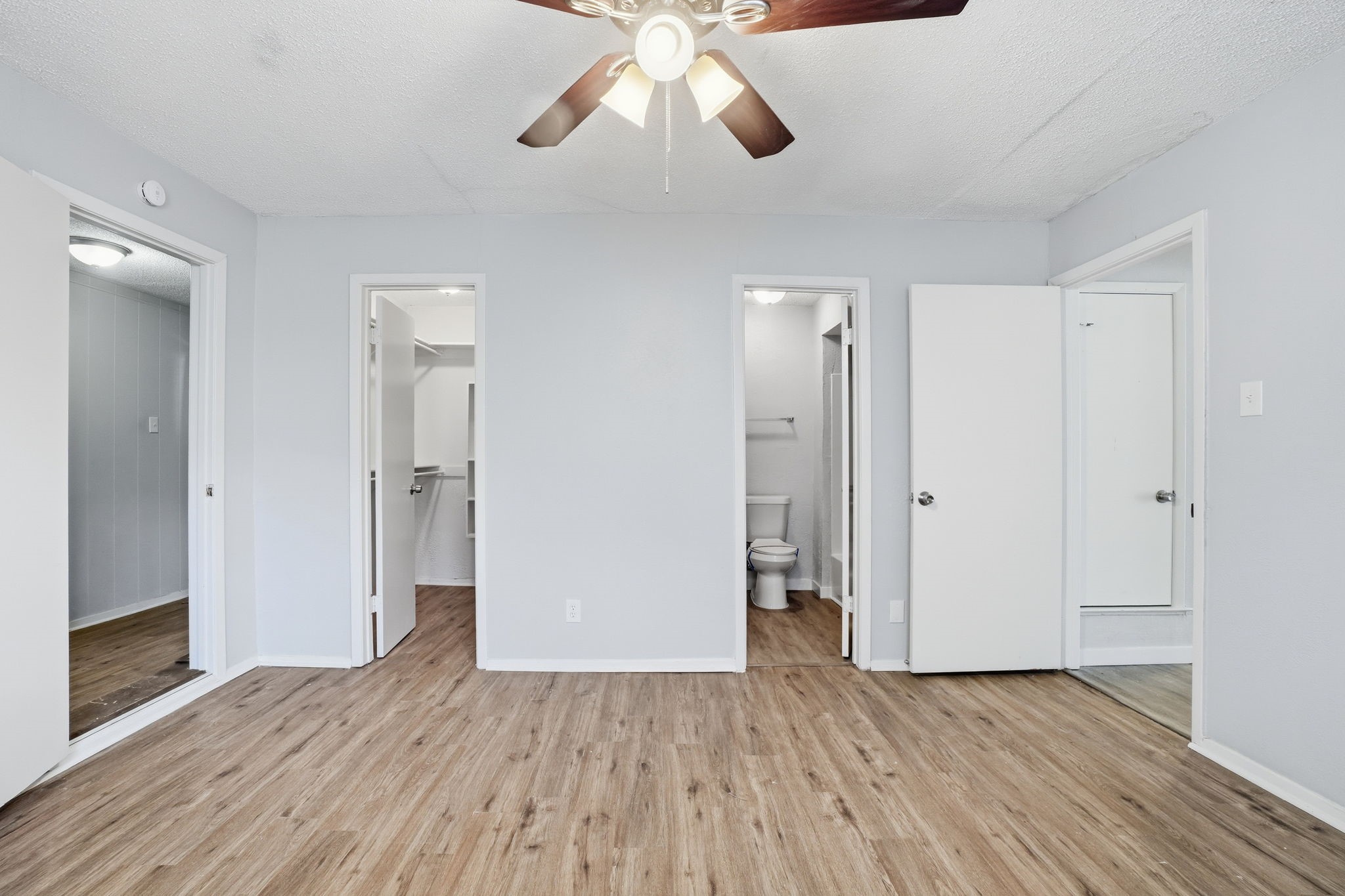 1917 Aspen Lane Garland TX 75044