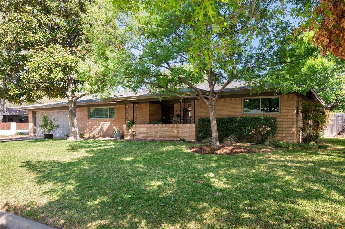 3524 Wooten Drive Fort Worth TX 76133