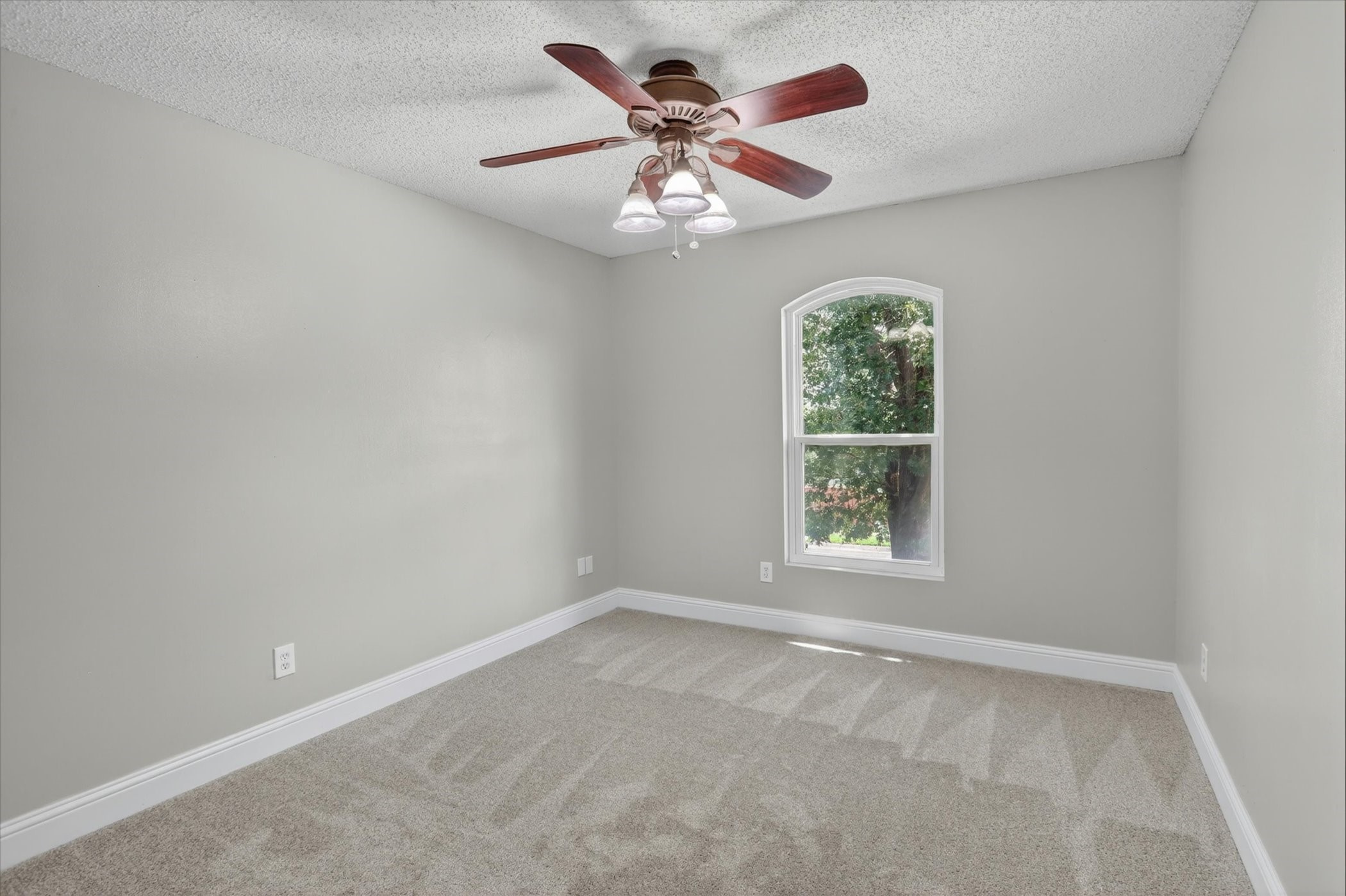 211 Milton Drive Arlington TX 76002