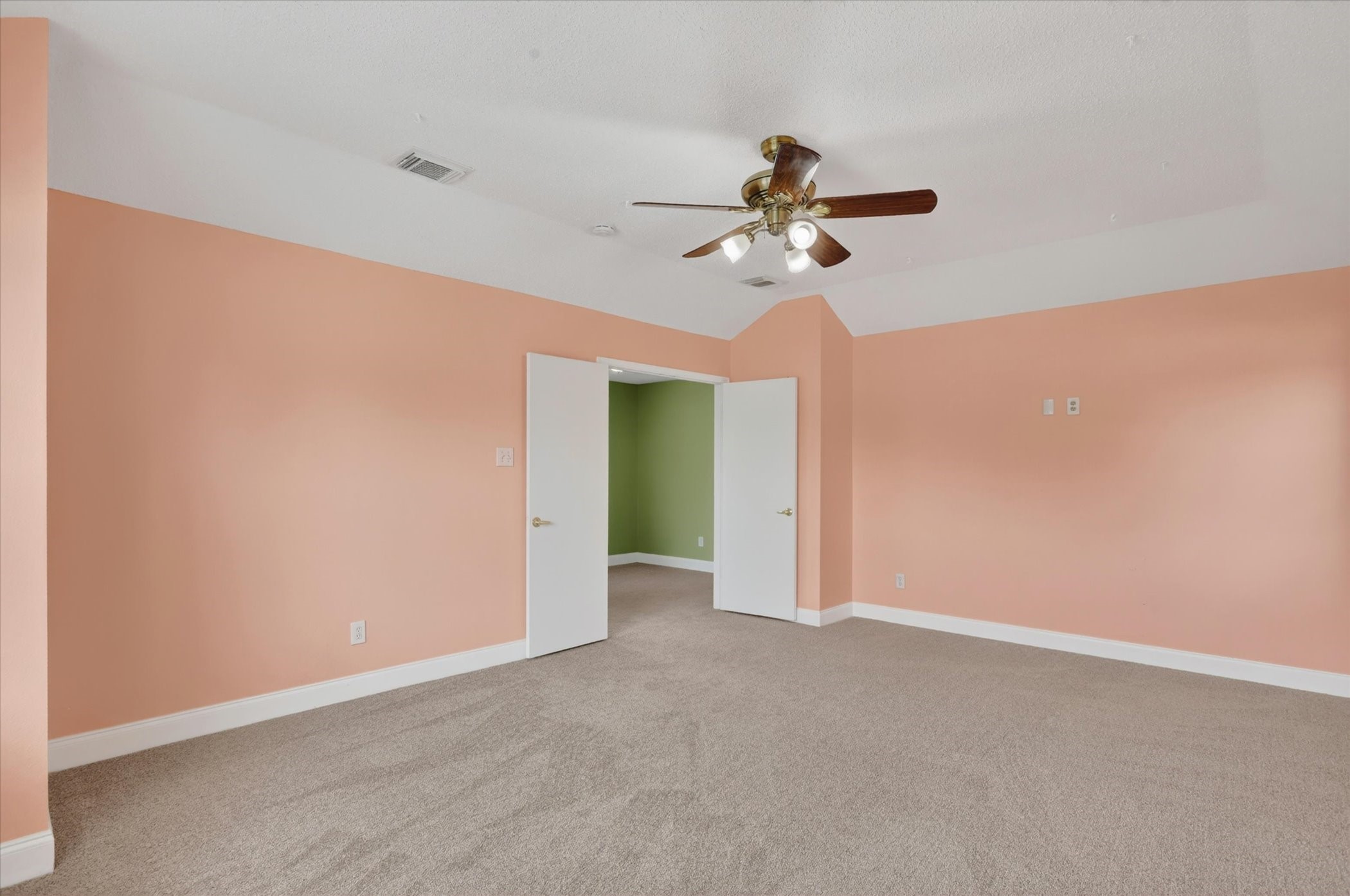 211 Milton Drive Arlington TX 76002