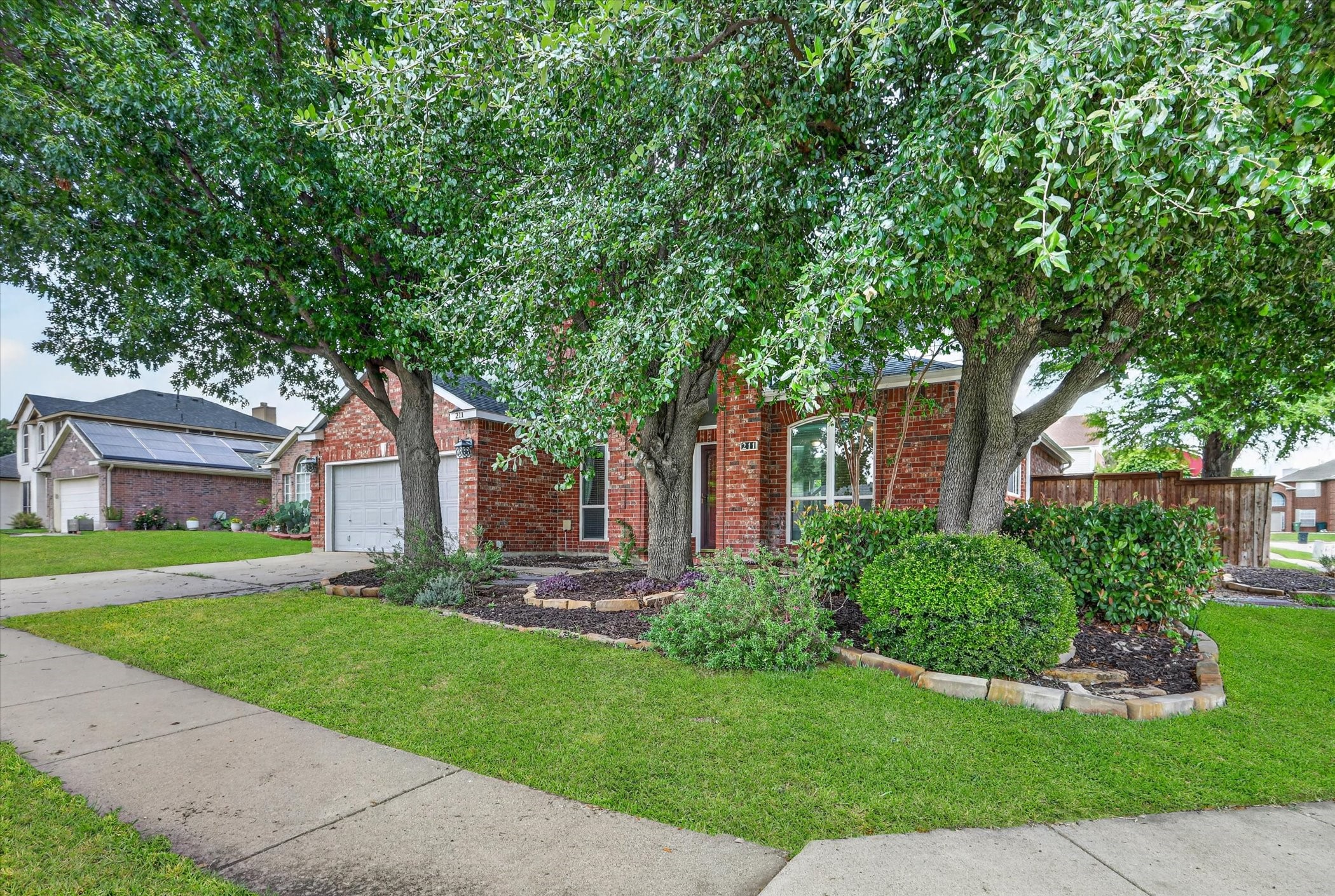211 Milton Drive Arlington TX 76002