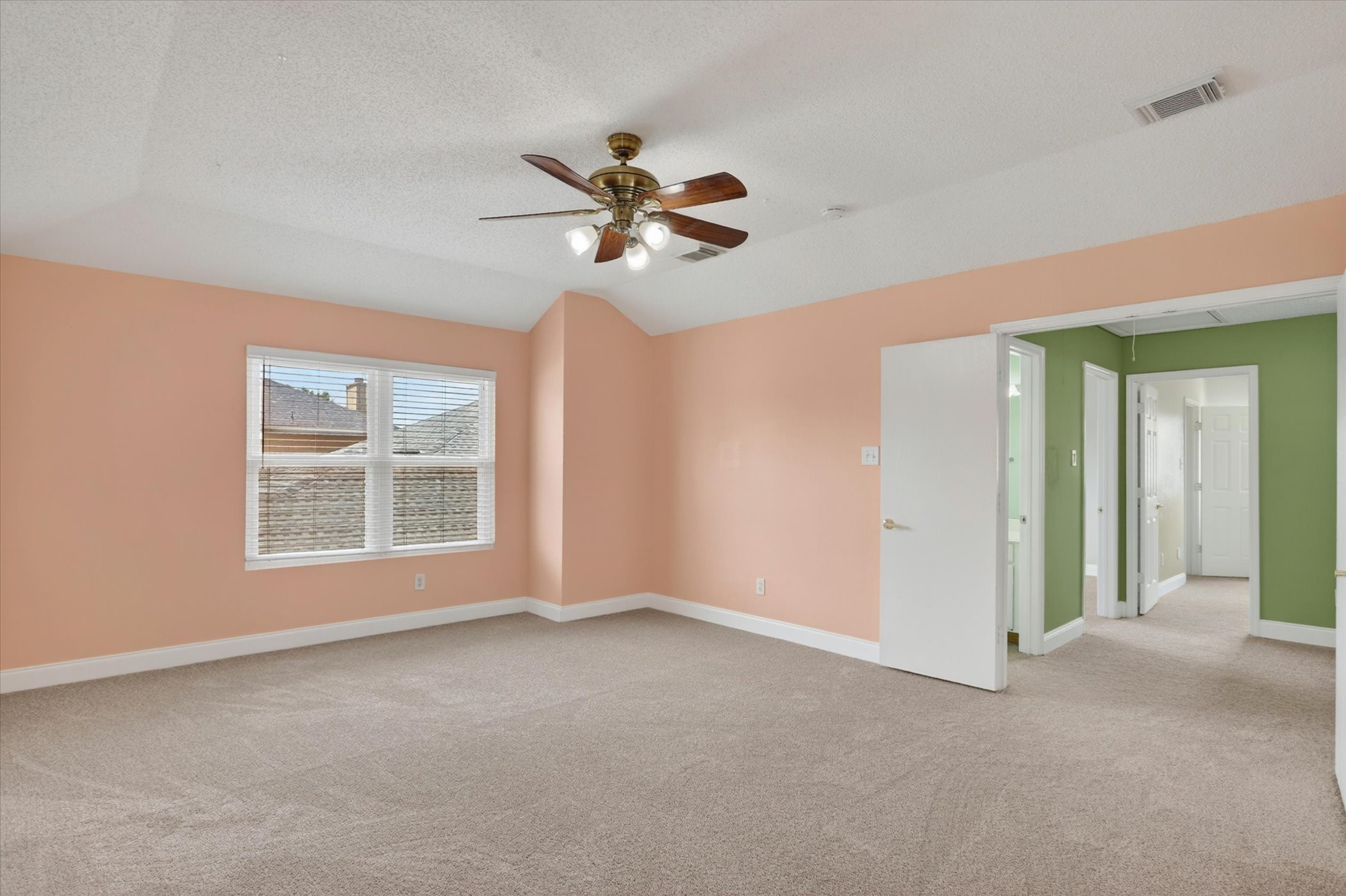 211 Milton Drive Arlington TX 76002