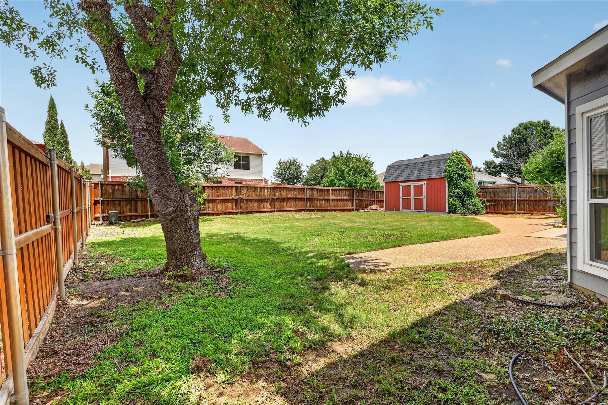 211 Milton Drive Arlington TX 76002