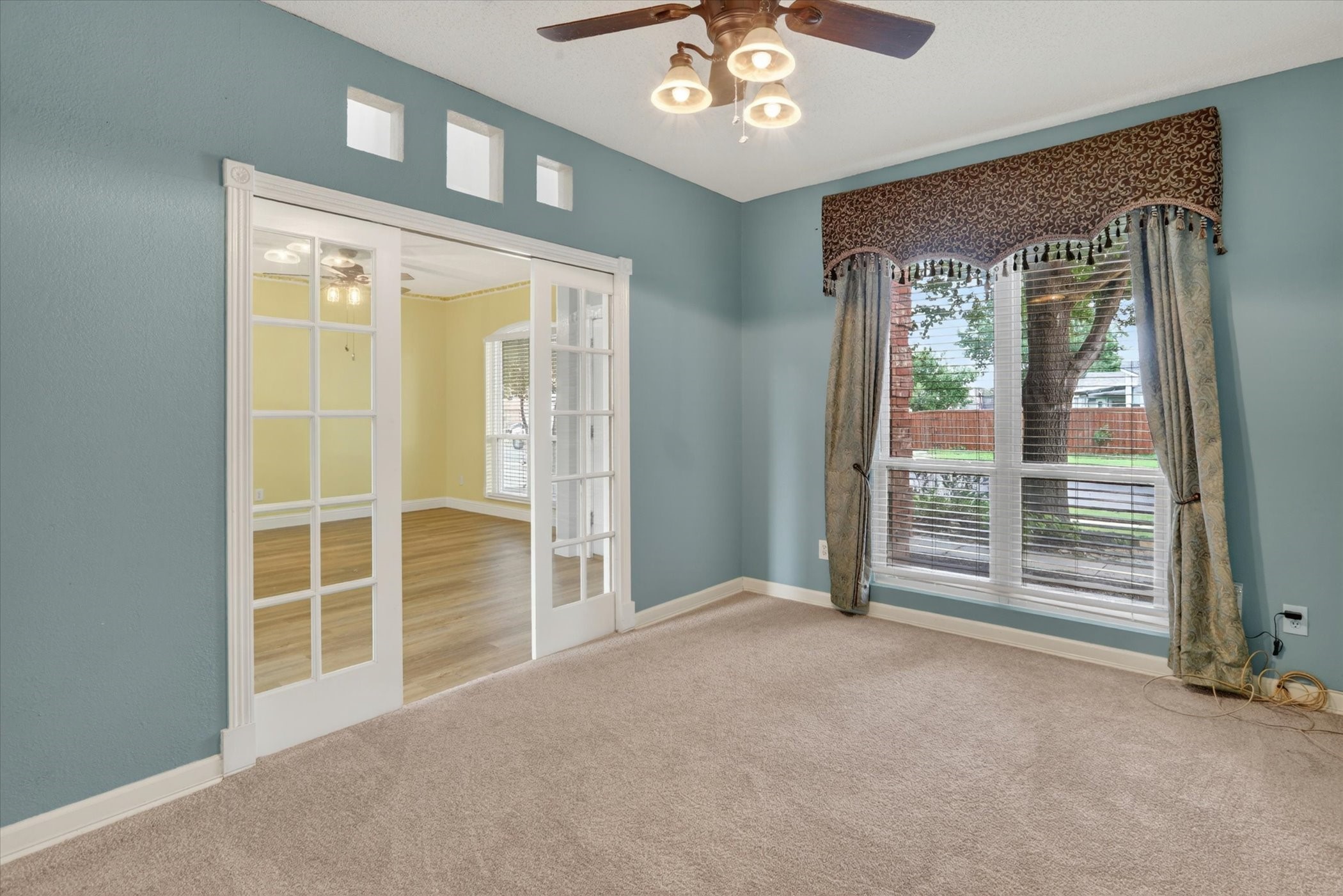 211 Milton Drive Arlington TX 76002