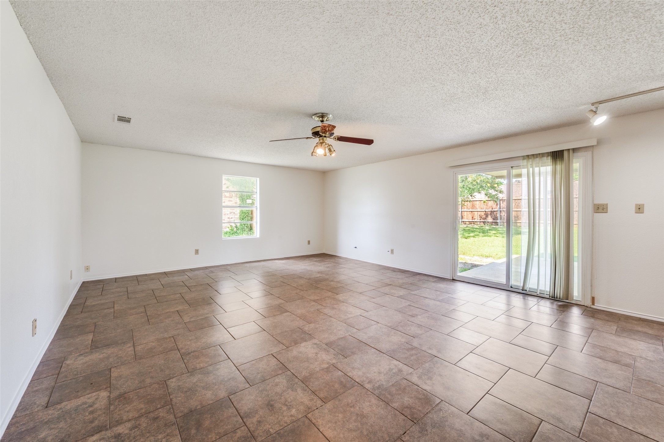 7105 Hanging Cliff Place North Richland Hills TX 76182