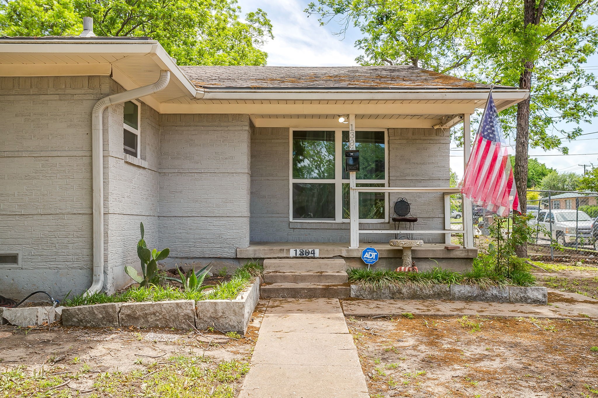 1304 Juanita Street Mesquite TX 75149