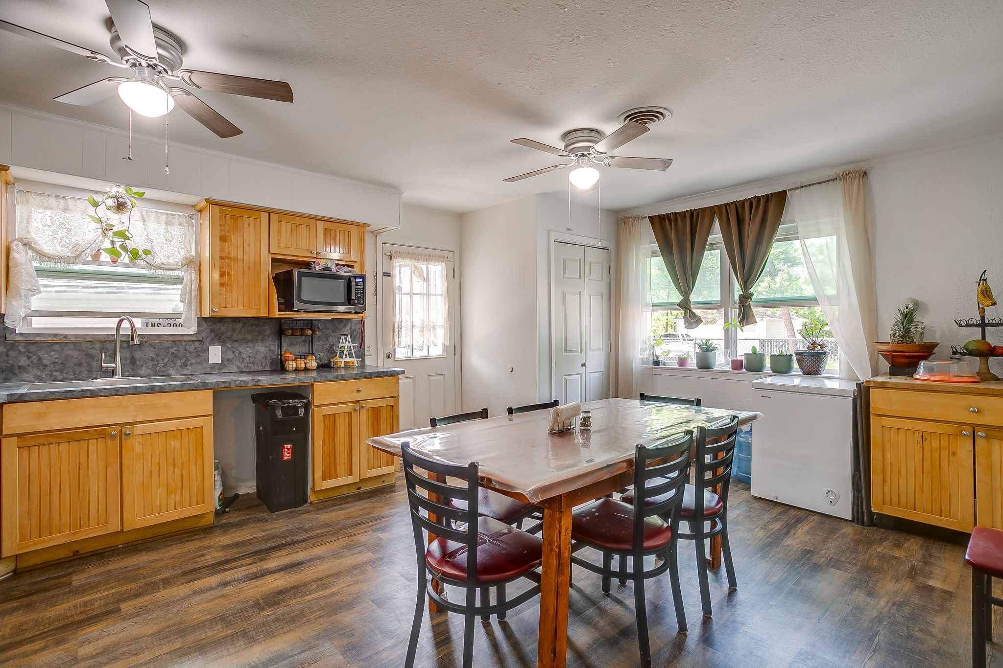 1304 Juanita Street Mesquite TX 75149