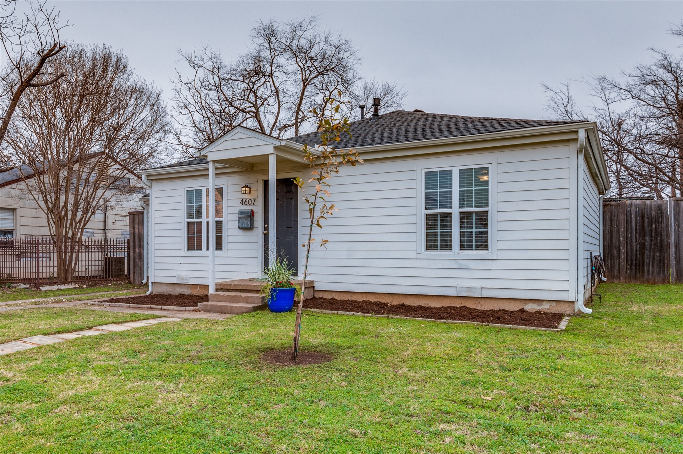 4607 Stigall Drive Dallas TX 75209