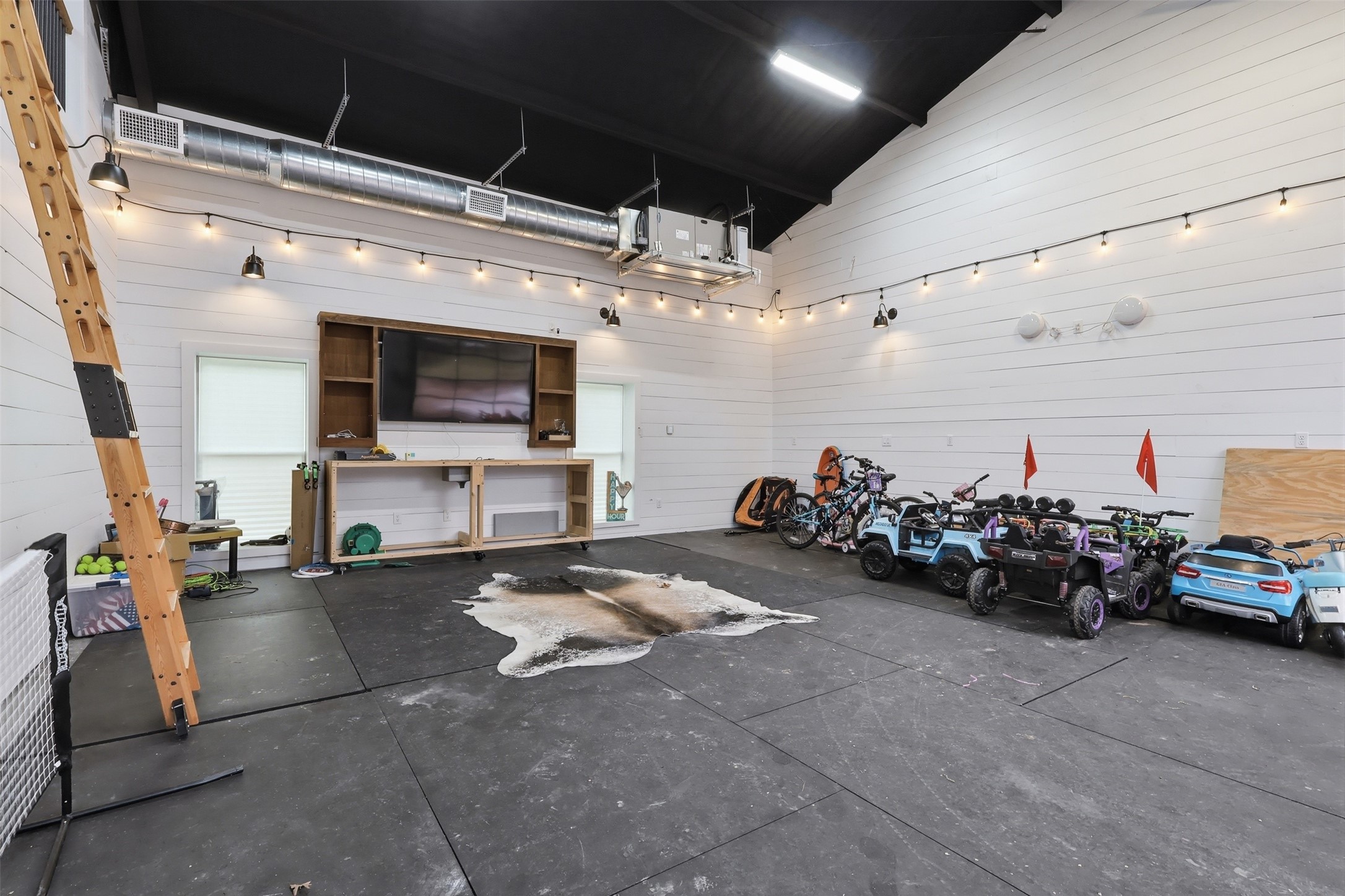 114 King Club Circle Scroggins TX 75480