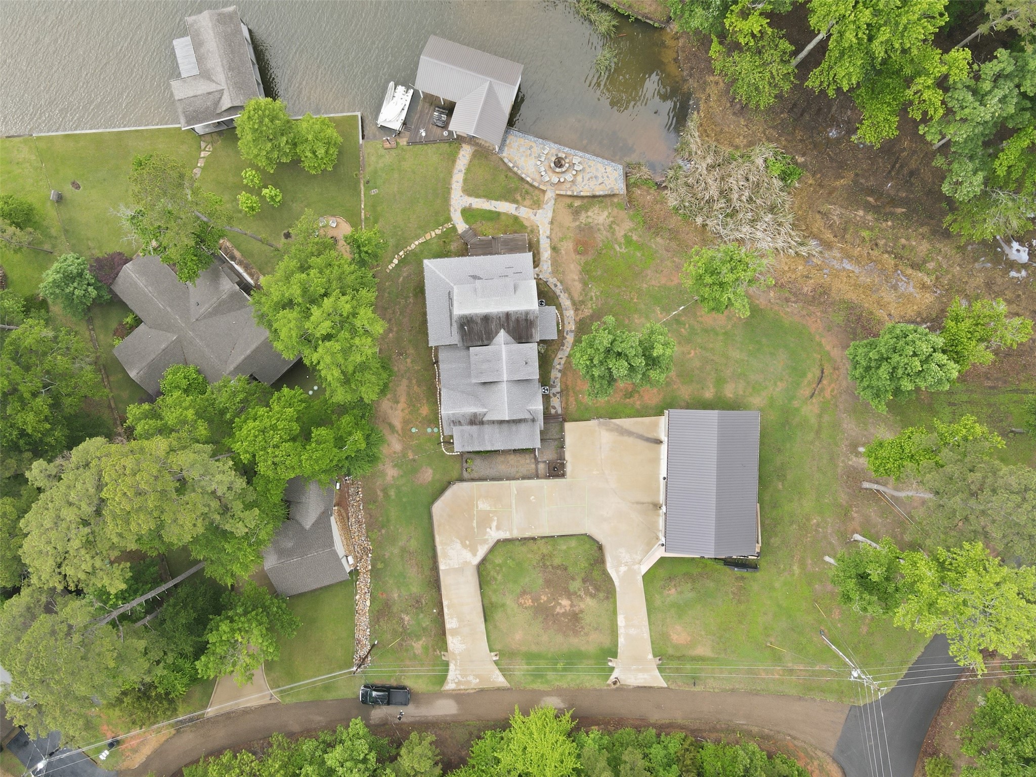 114 King Club Circle Scroggins TX 75480