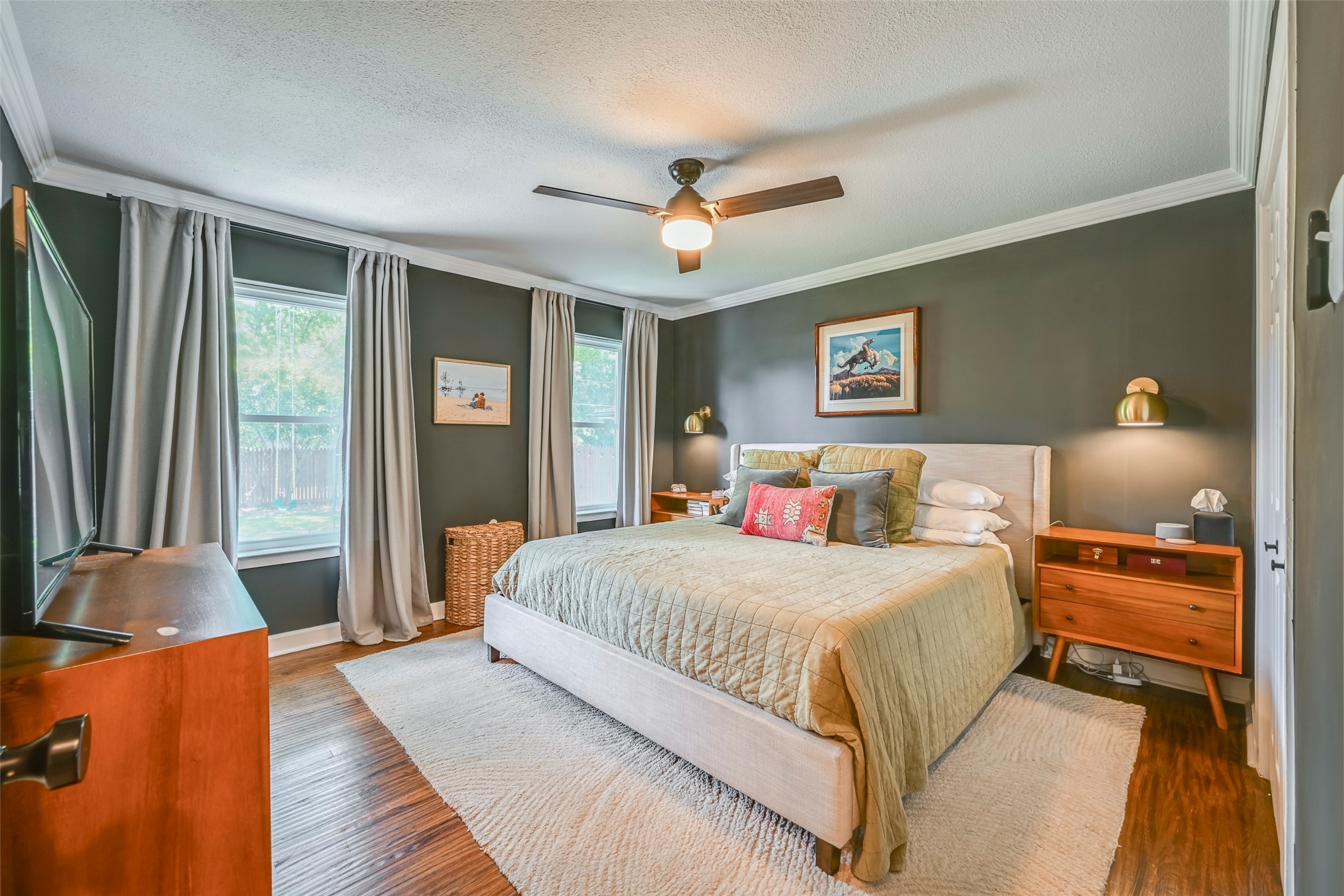 5815 Clendenin Avenue Dallas TX 75228