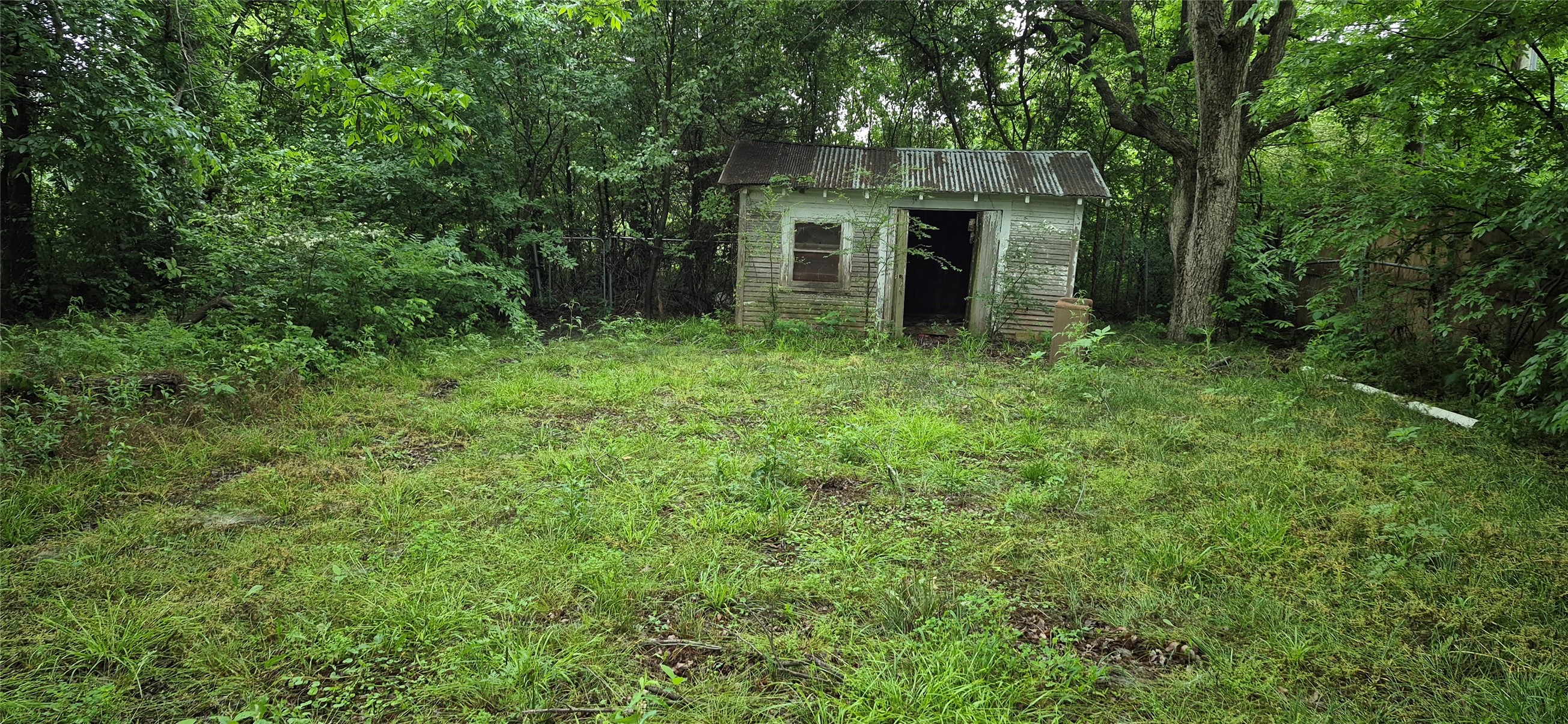 307 W Spruce Street Whitewright TX 75491