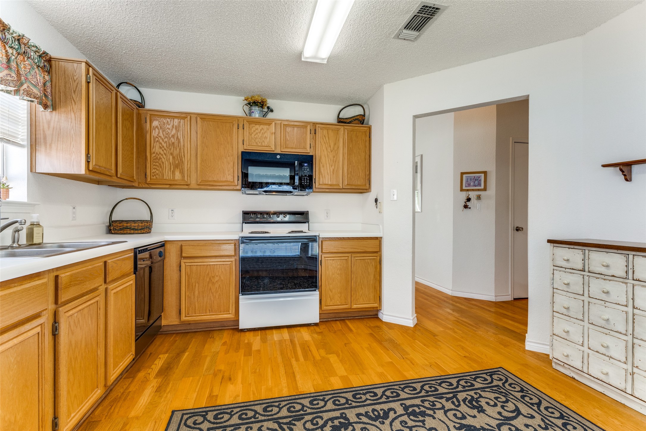 8100 Iris Circle Fort Worth TX 76137