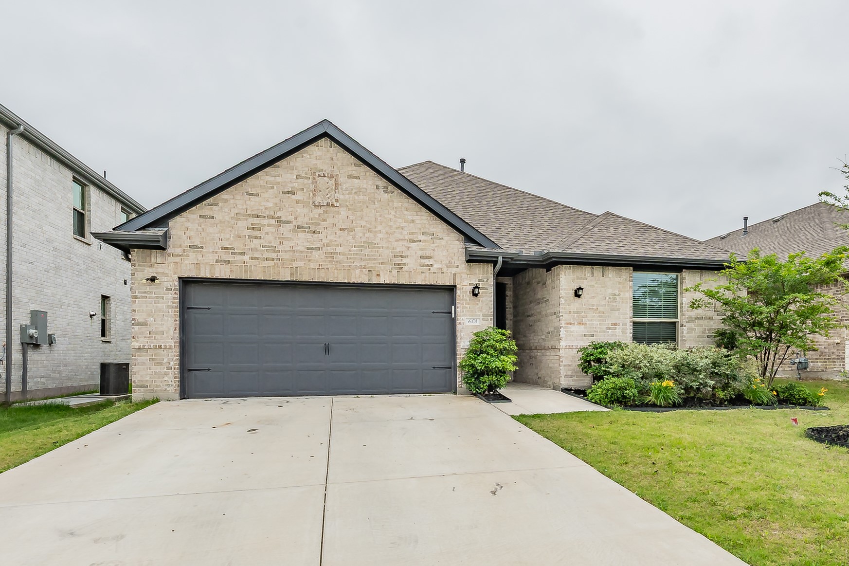 601 Bethpage Drive Red Oak TX 75154