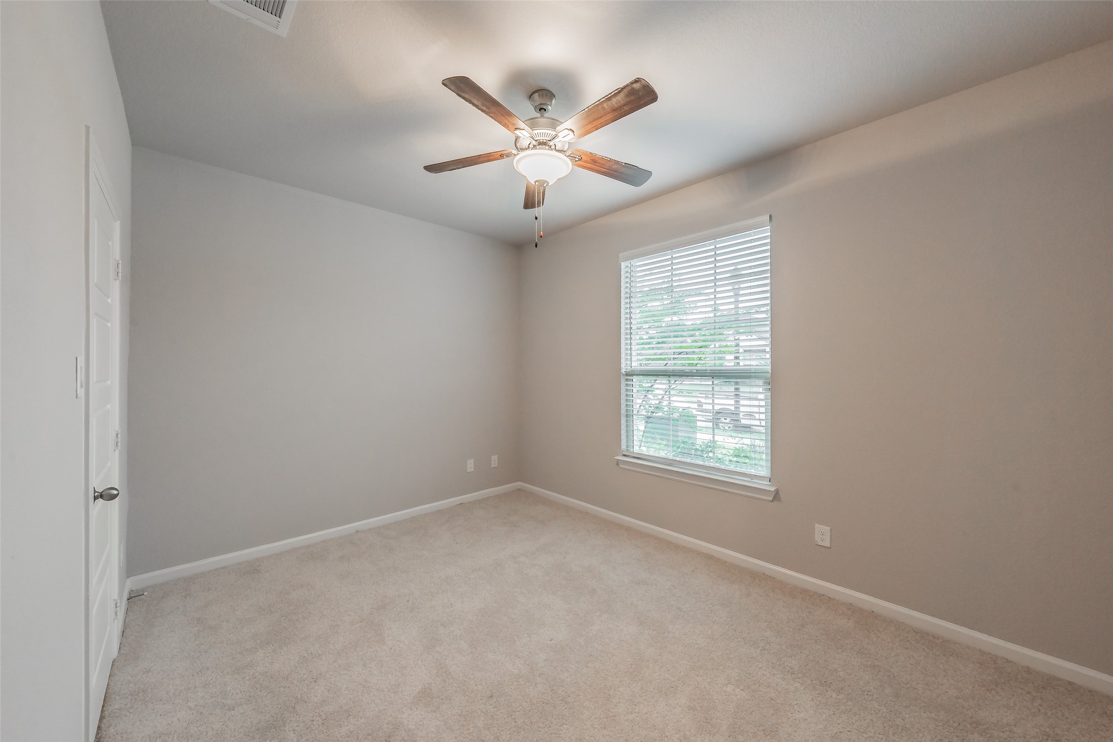 601 Bethpage Drive Red Oak TX 75154