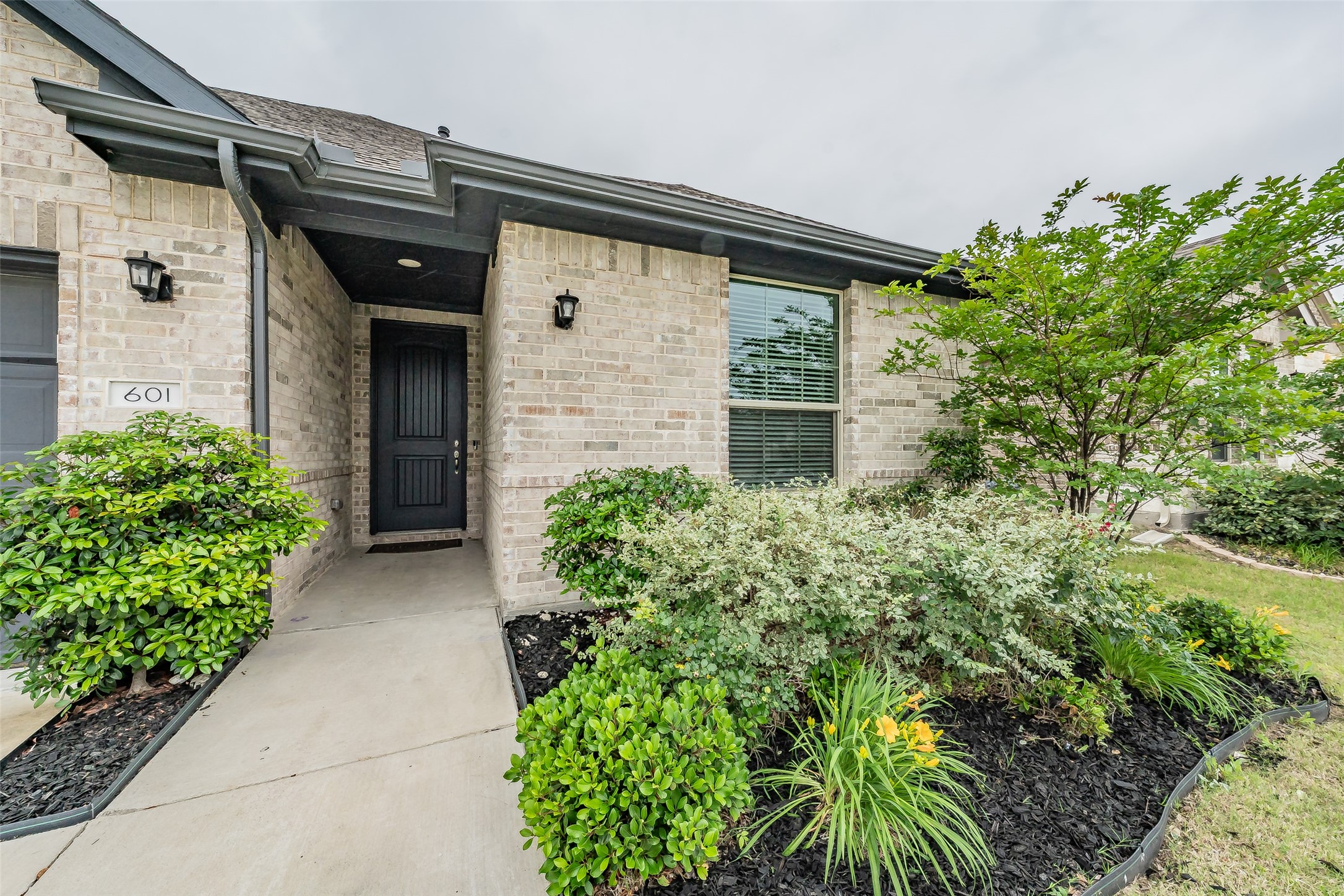 601 Bethpage Drive Red Oak TX 75154