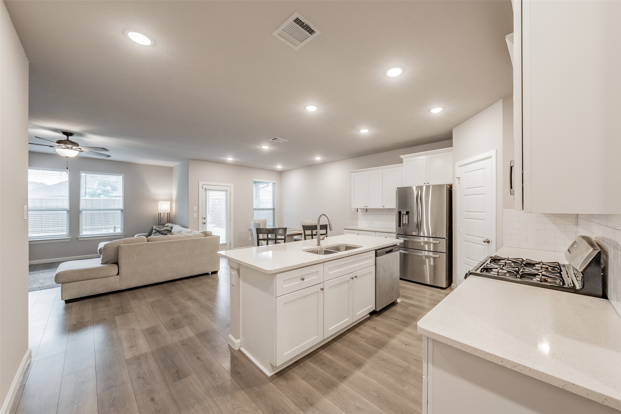 601 Bethpage Drive Red Oak TX 75154
