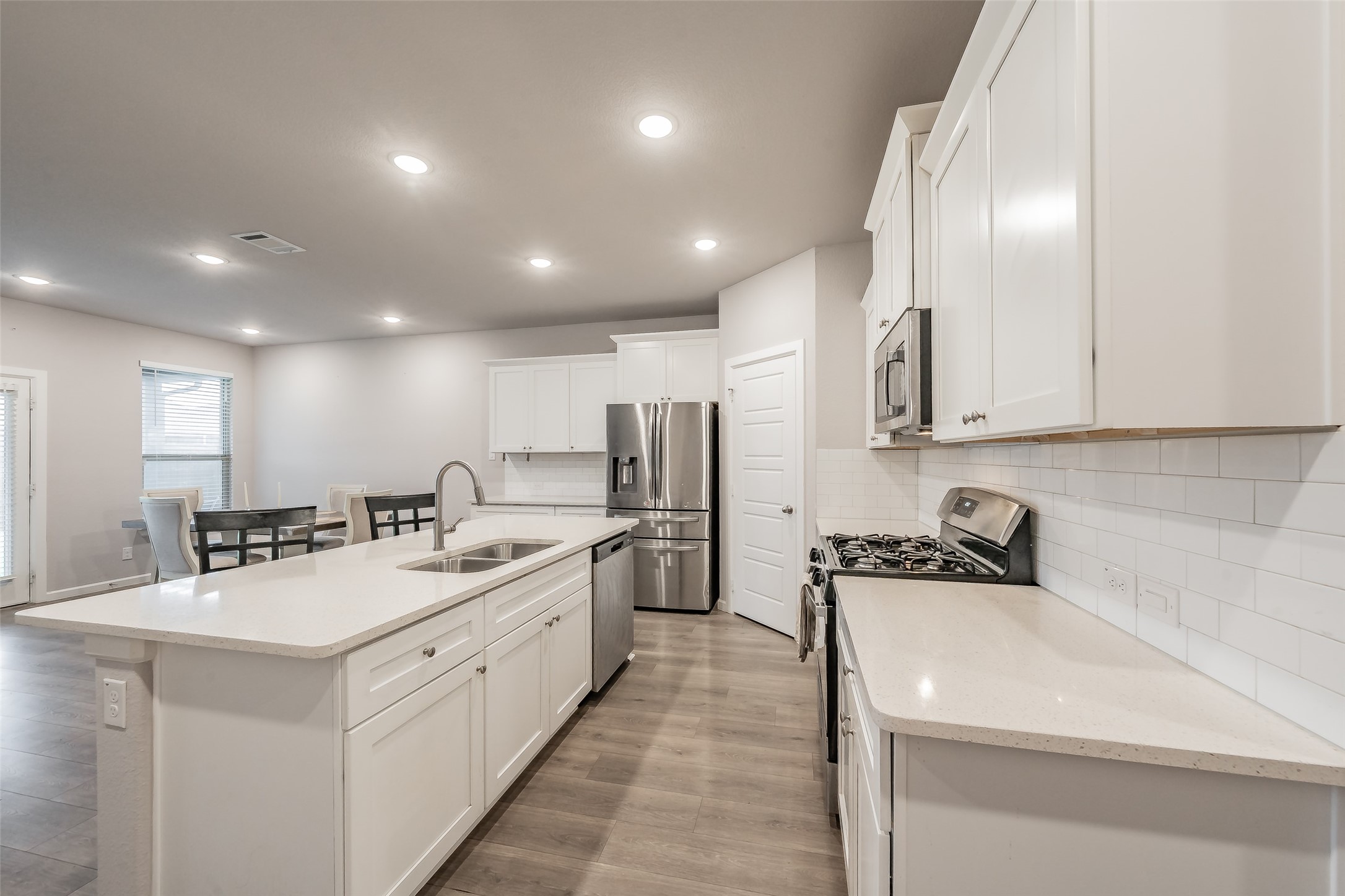 601 Bethpage Drive Red Oak TX 75154