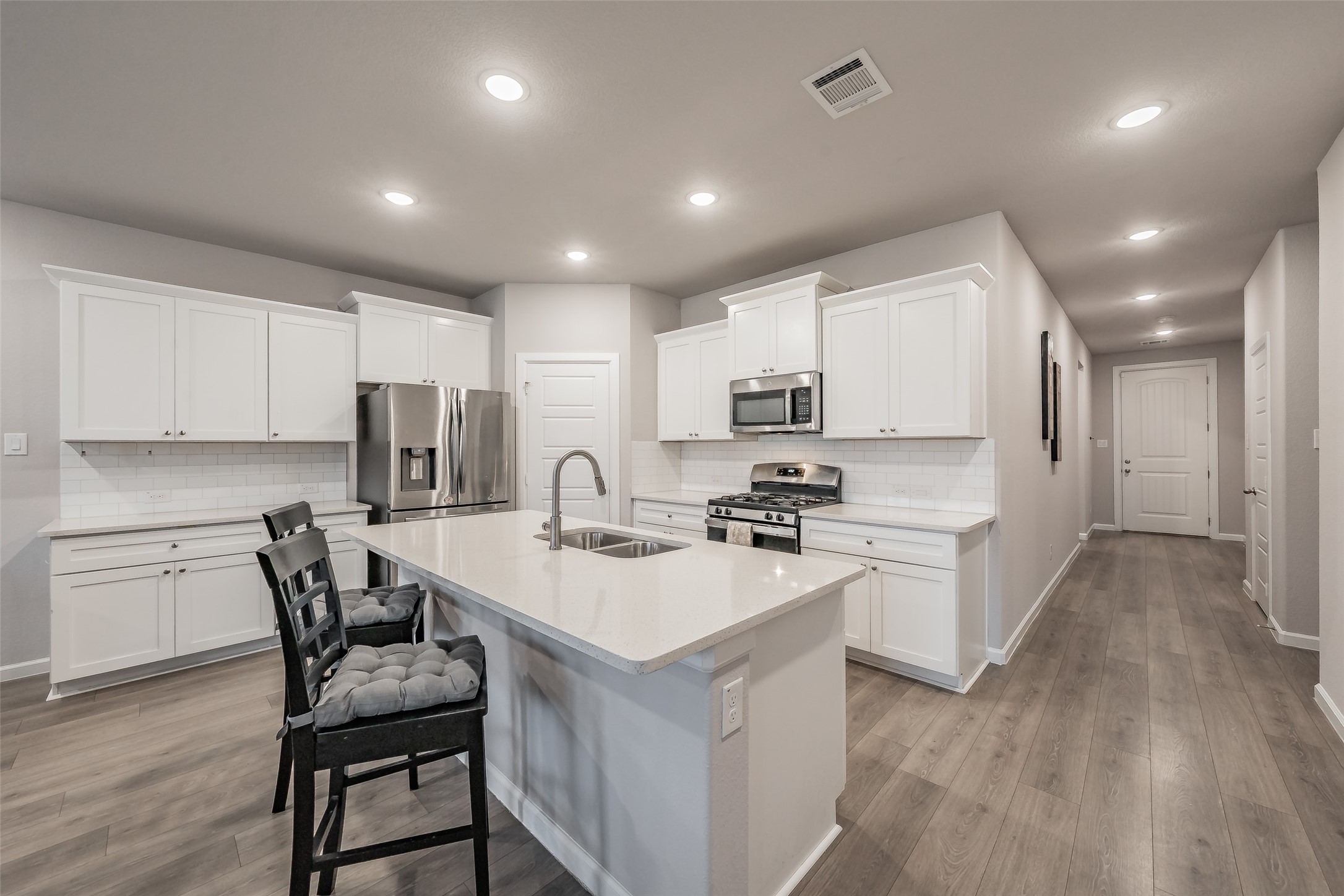 601 Bethpage Drive Red Oak TX 75154
