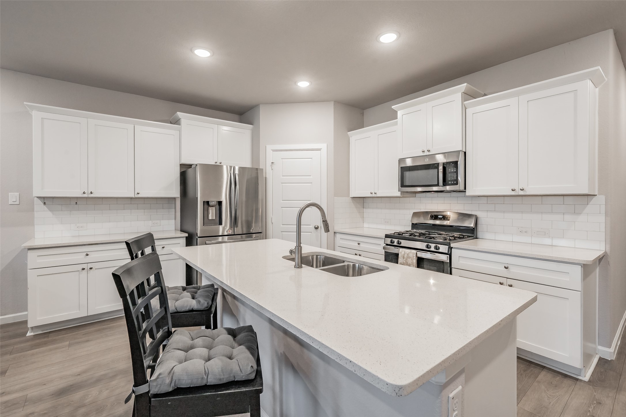 601 Bethpage Drive Red Oak TX 75154