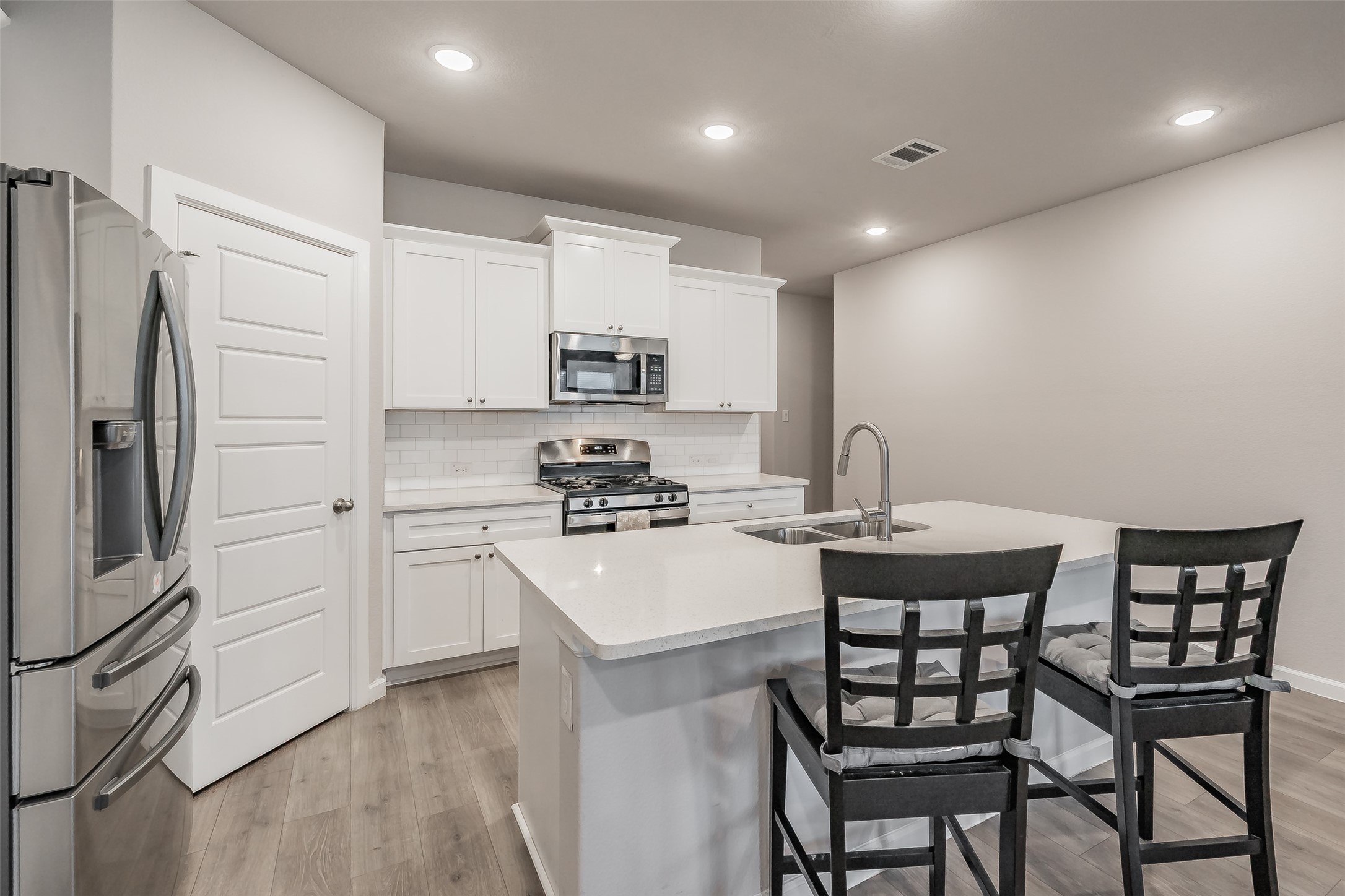 601 Bethpage Drive Red Oak TX 75154