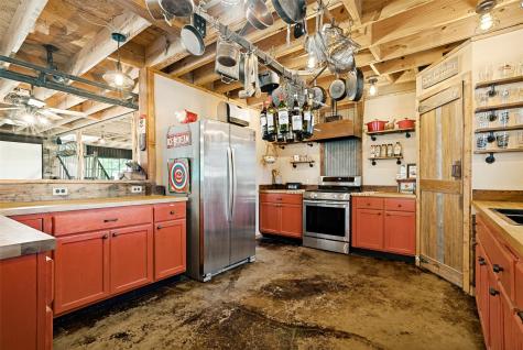 4608 Highway 1689 Sidney TX 76474