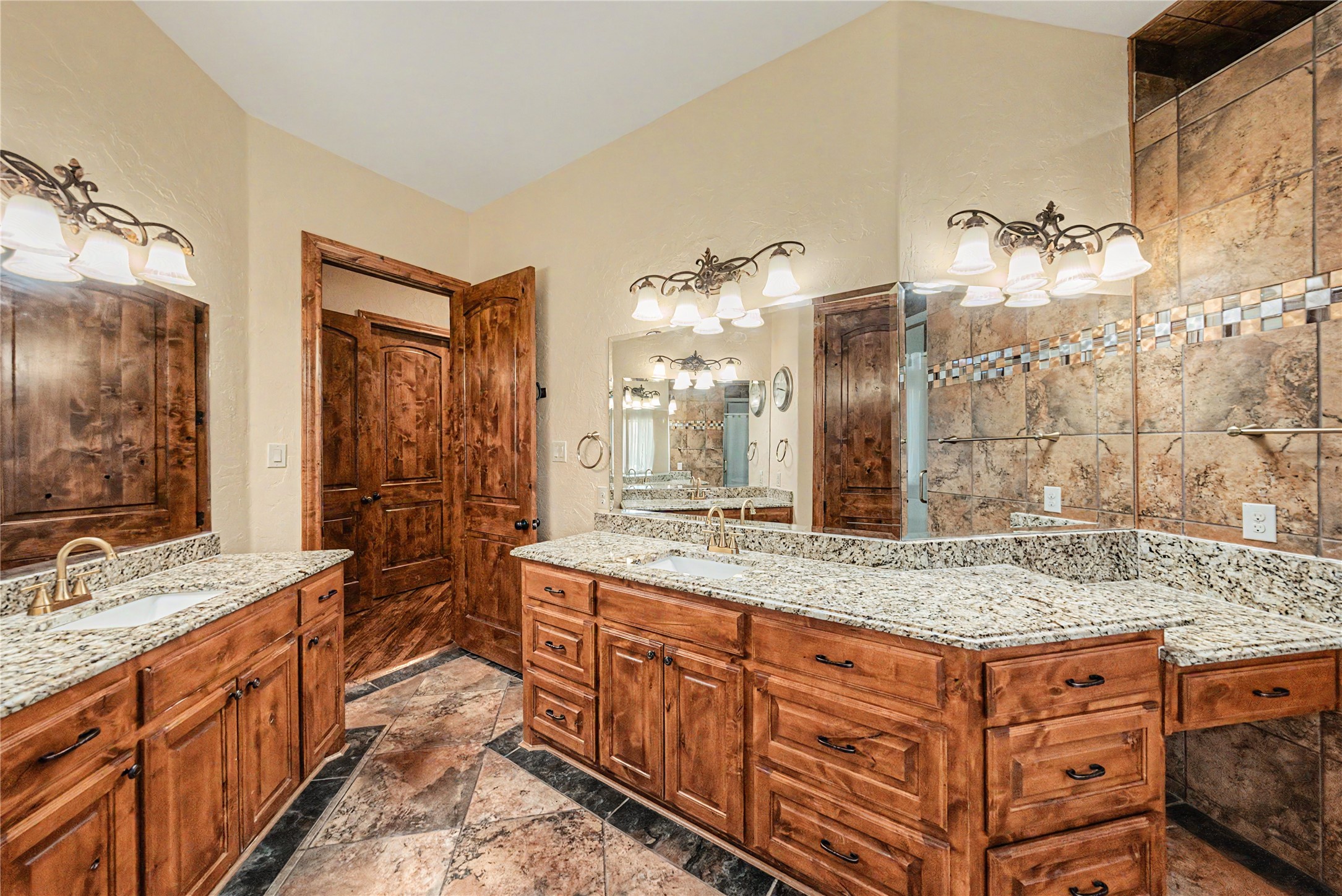 112 Diamond Rose Drive Burleson TX 76028