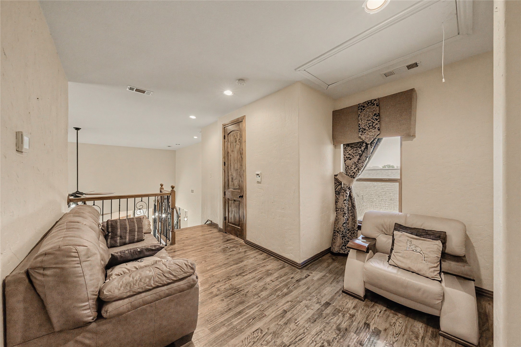 112 Diamond Rose Drive Burleson TX 76028