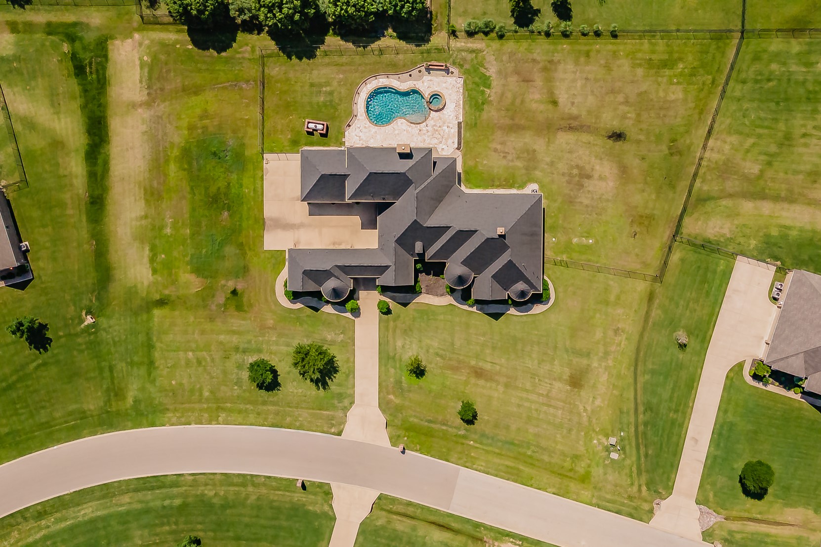 112 Diamond Rose Drive Burleson TX 76028