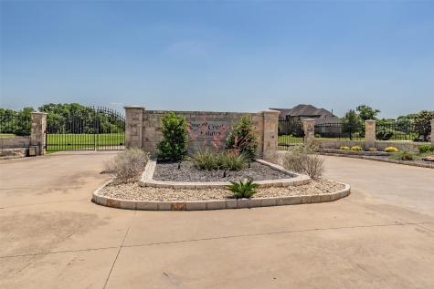 112 Diamond Rose Drive Burleson TX 76028