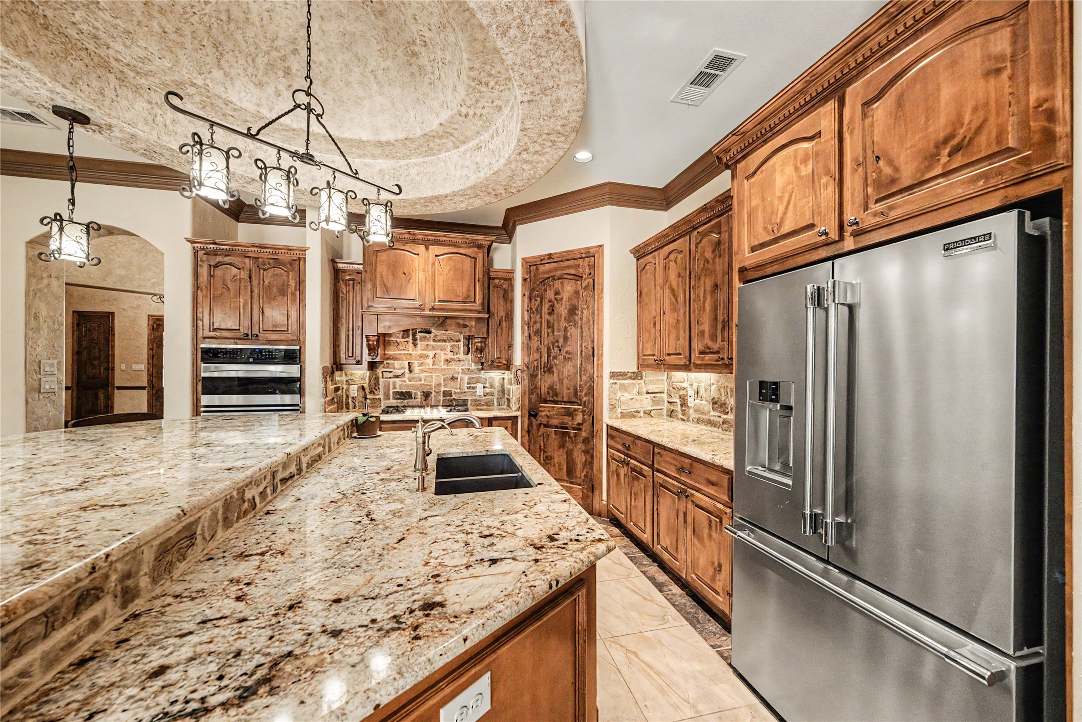 112 Diamond Rose Drive Burleson TX 76028