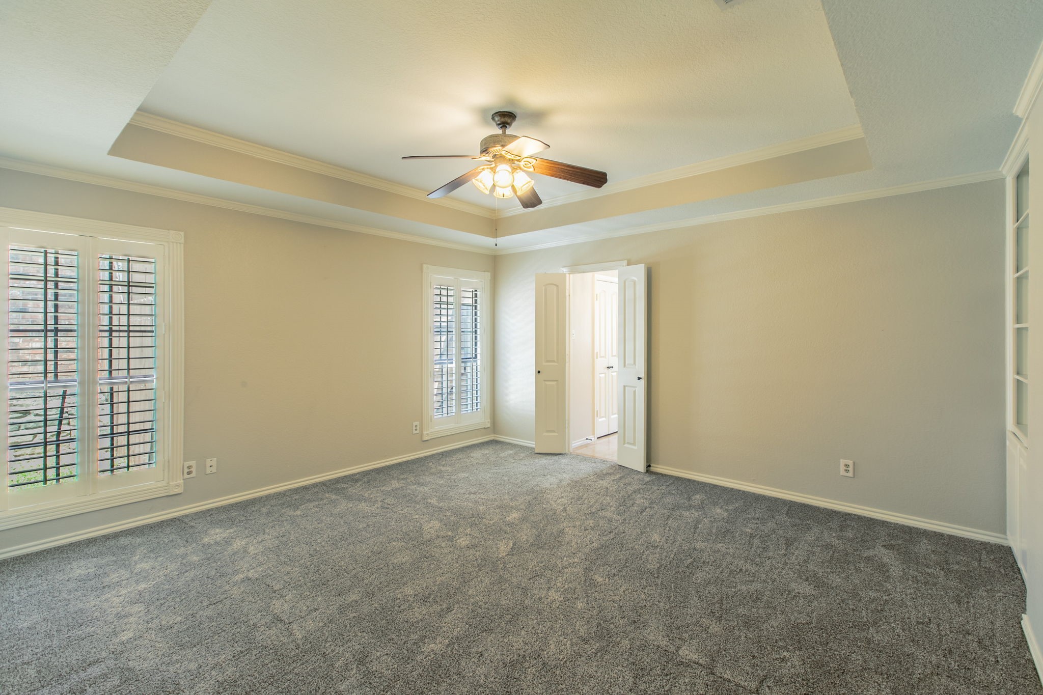 1925 Glenbrook Court Bedford TX 76021