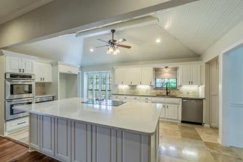 1925 Glenbrook Court Bedford TX 76021