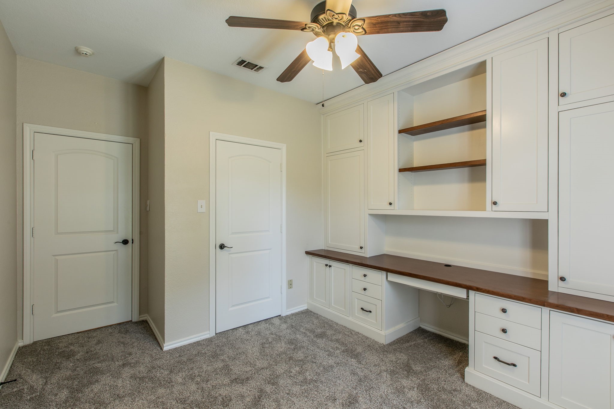1925 Glenbrook Court Bedford TX 76021