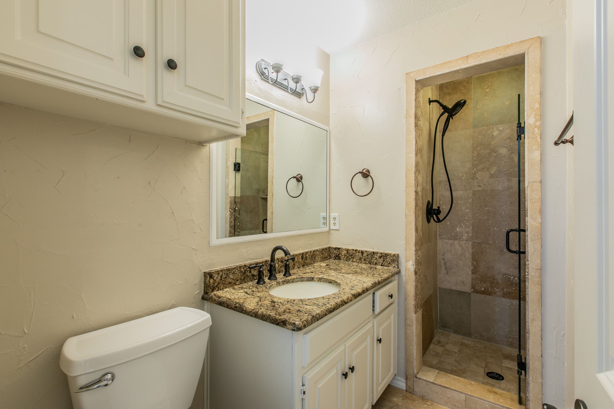 1925 Glenbrook Court Bedford TX 76021