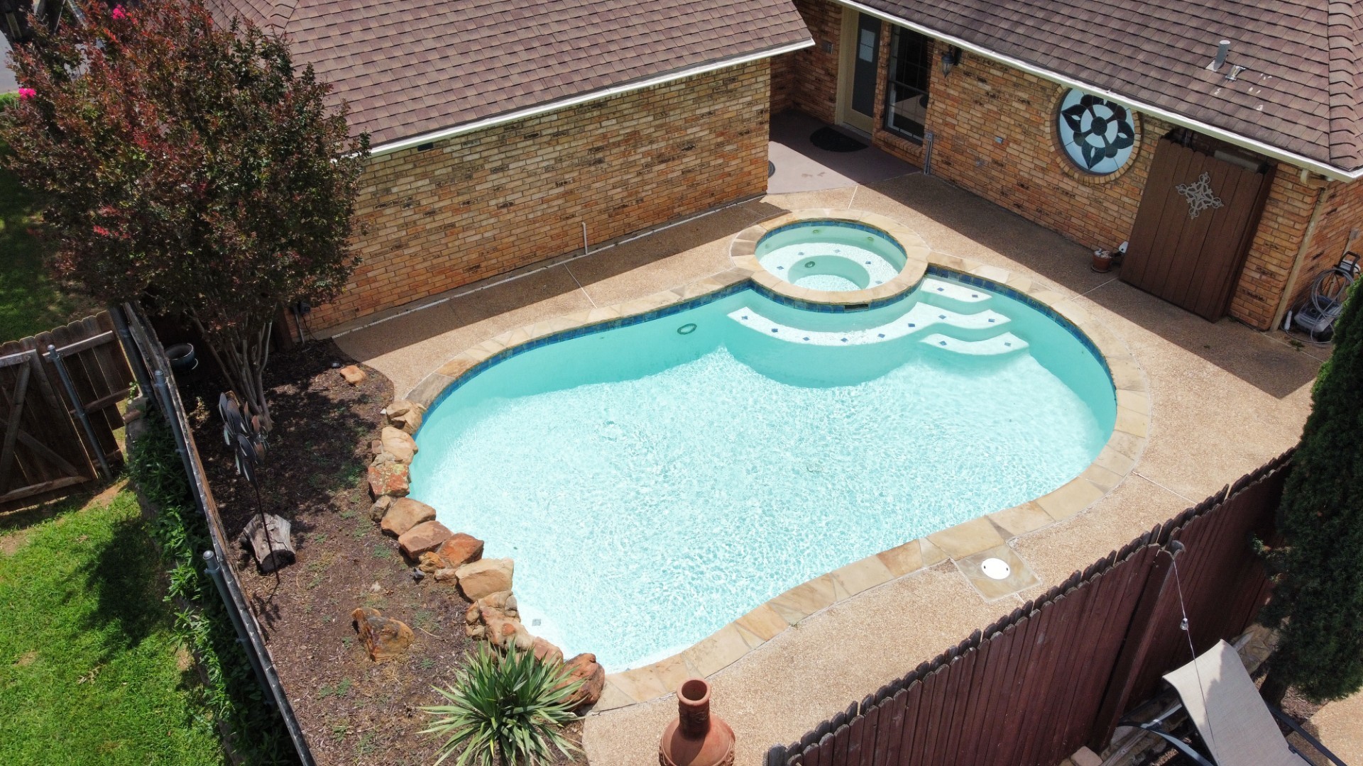1925 Glenbrook Court Bedford TX 76021