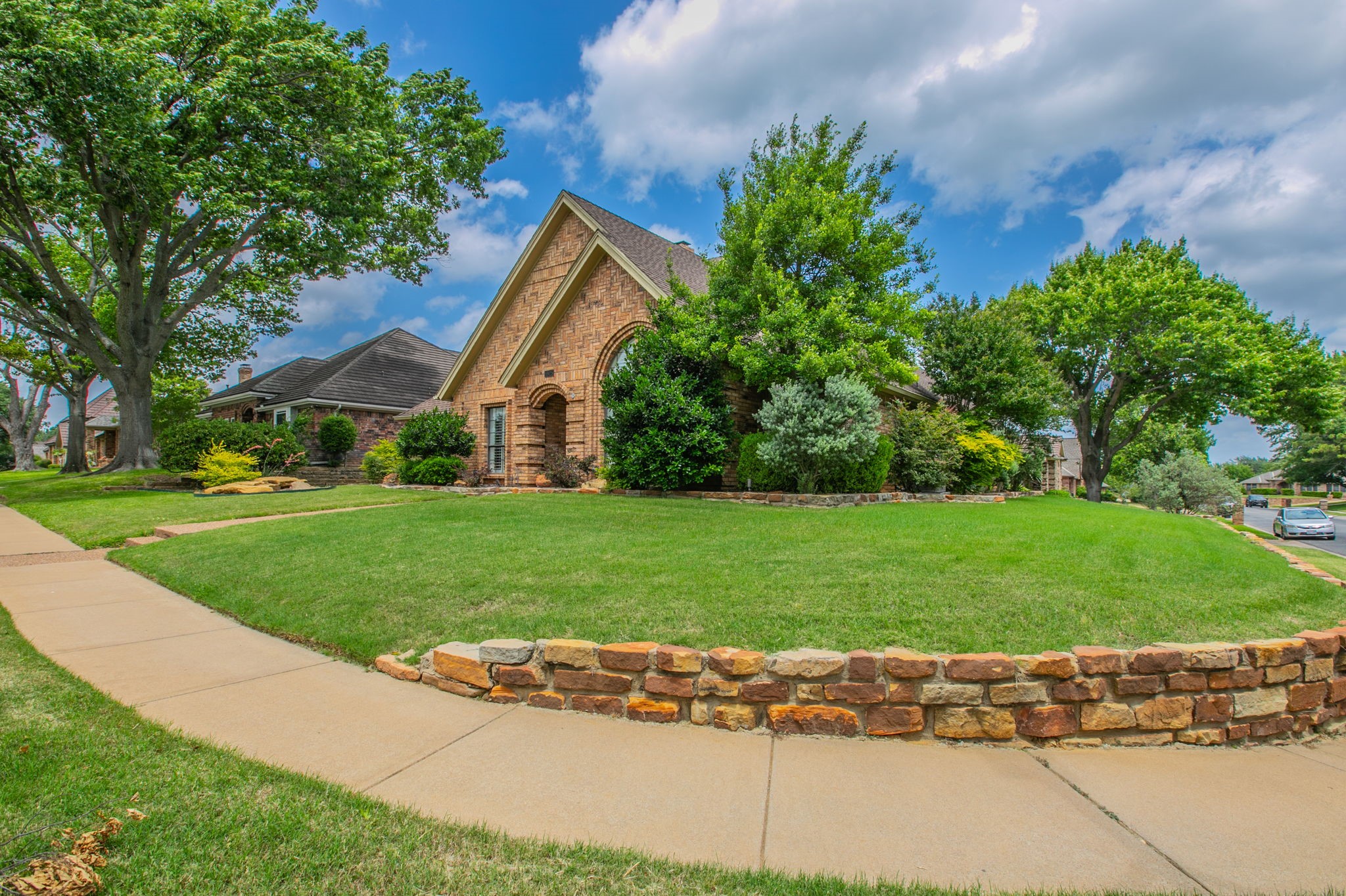 1925 Glenbrook Court Bedford TX 76021