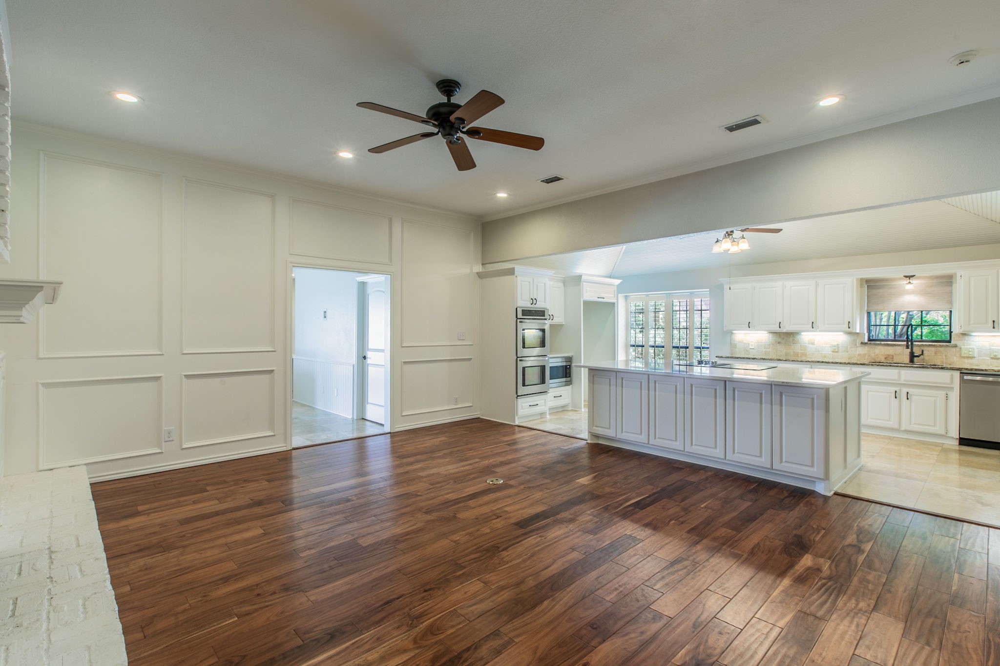 1925 Glenbrook Court Bedford TX 76021