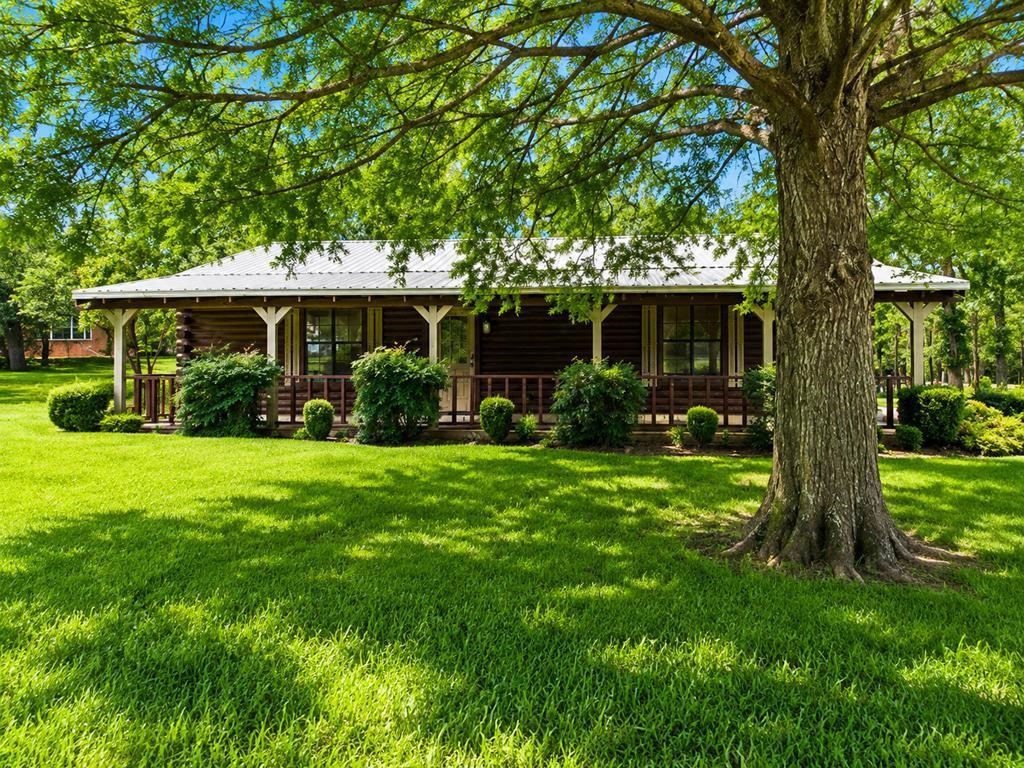 3221 Bandera Street Athens TX 75752