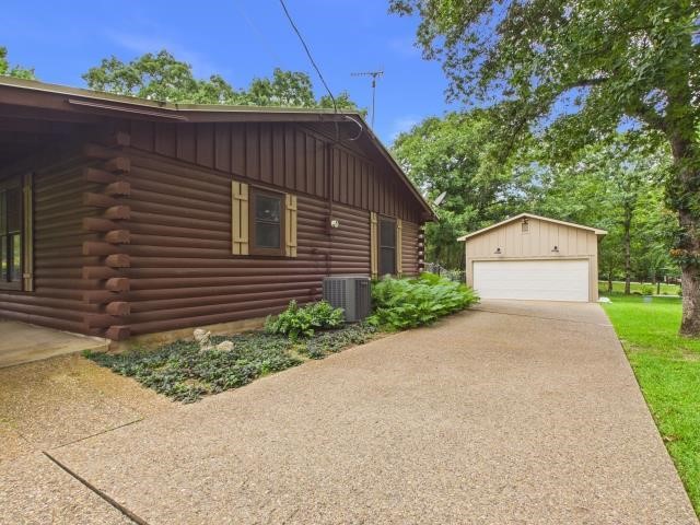 3221 Bandera Street Athens TX 75752