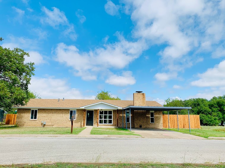 1101 Oak Ridge Lane Hamilton TX 76531