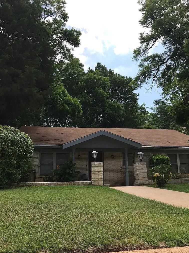 1412 N John Street Palestine TX 75803
