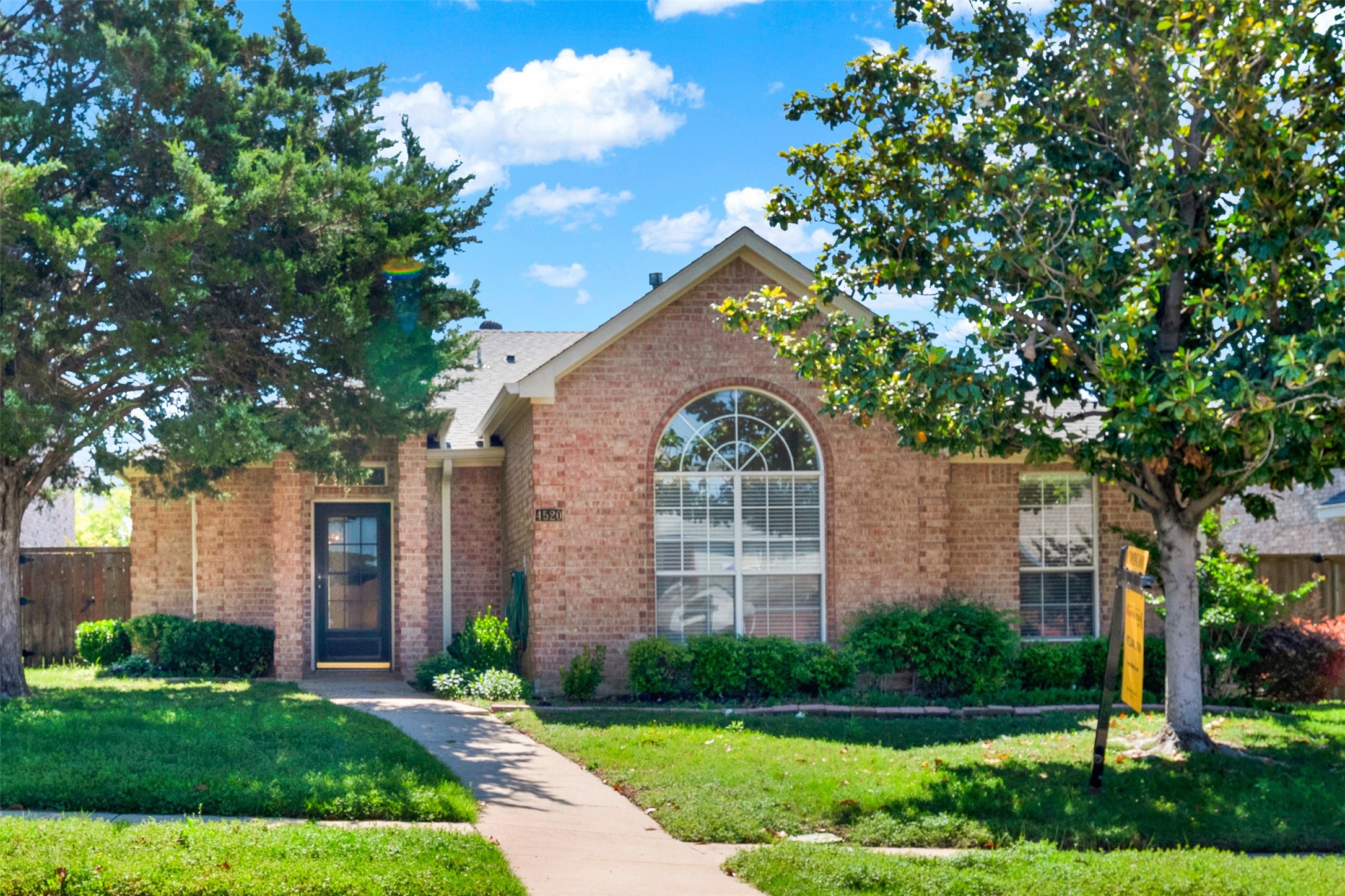 4520 Lee Street Carrollton TX 75010