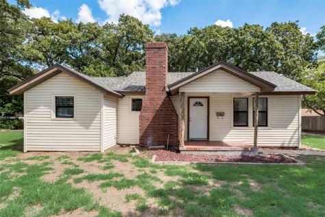 1304 Oak Knoll Drive Haltom City TX 76117