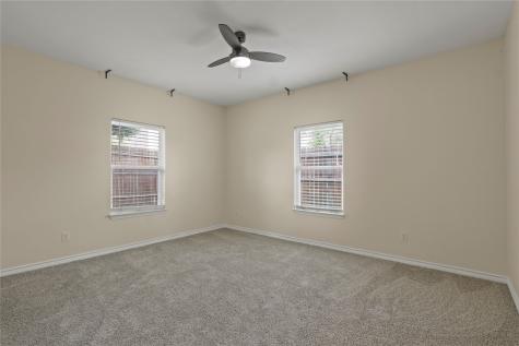 836 W 8th Street Dallas TX 75208