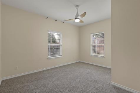 836 W 8th Street Dallas TX 75208