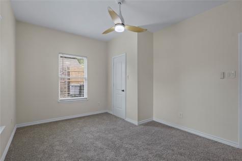 836 W 8th Street Dallas TX 75208