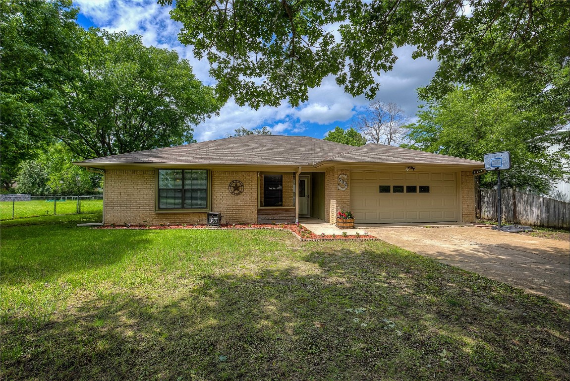 504 Center Point Road Greenville TX 75402